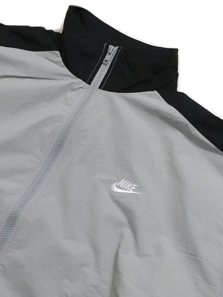 NIKE - OVERSIZED WOVEN TRACKSUIT JACKET - LIGHT SMOKE GREY