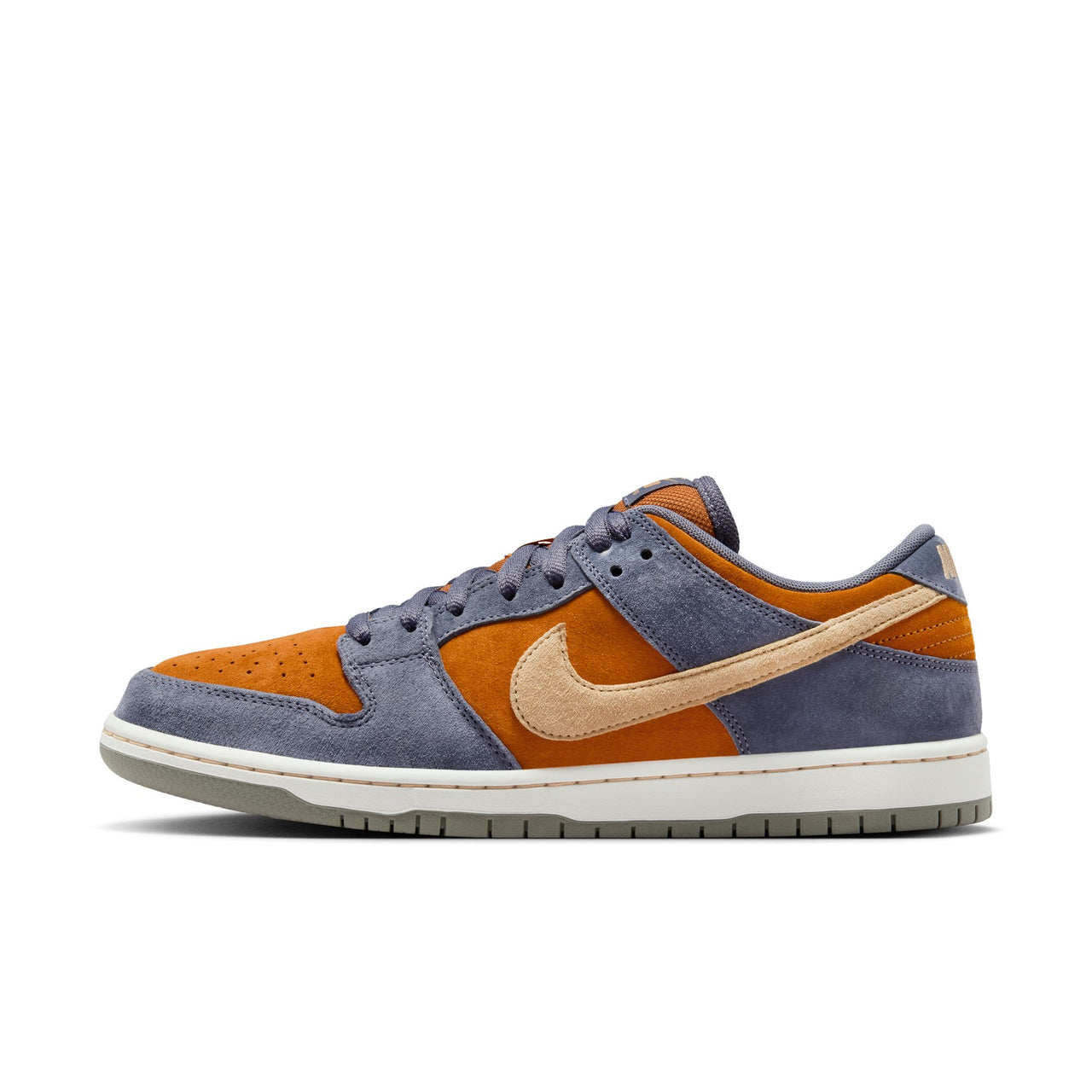 NIKE SB - DUNK LOW PRO - LIGHT CARBON / SESAME-MONARCH-SUMMIT WHITE