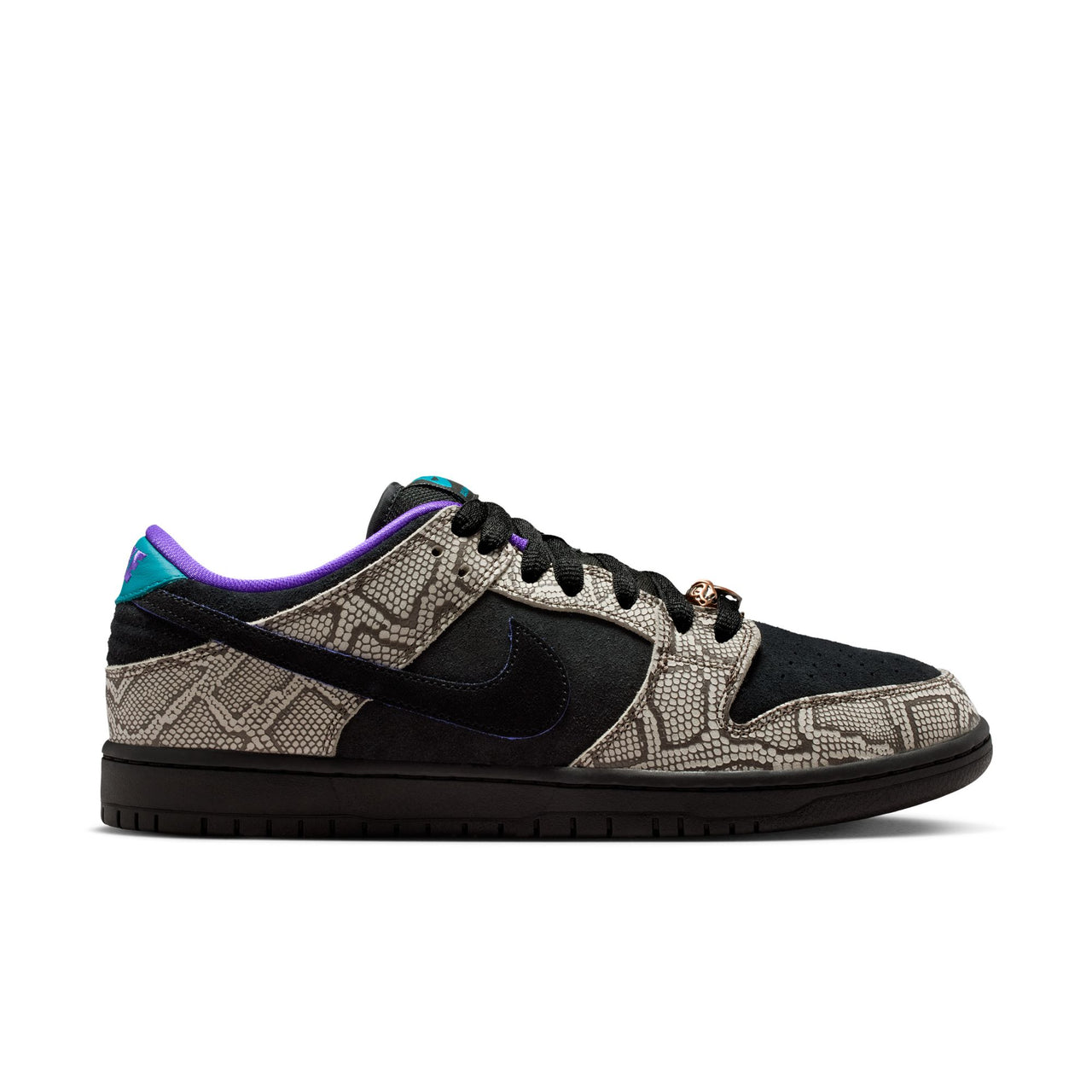 NIKE SB - DUNK LOW PRO - DASHAWN JORDAN - STRING / BLACK-BRIGHT SPRUCE-FIERCE PURPLE