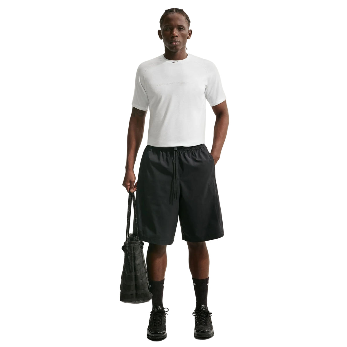 NIKE - TECH HELIOS MEN'S DRI-FIT SHORTS - BLACK