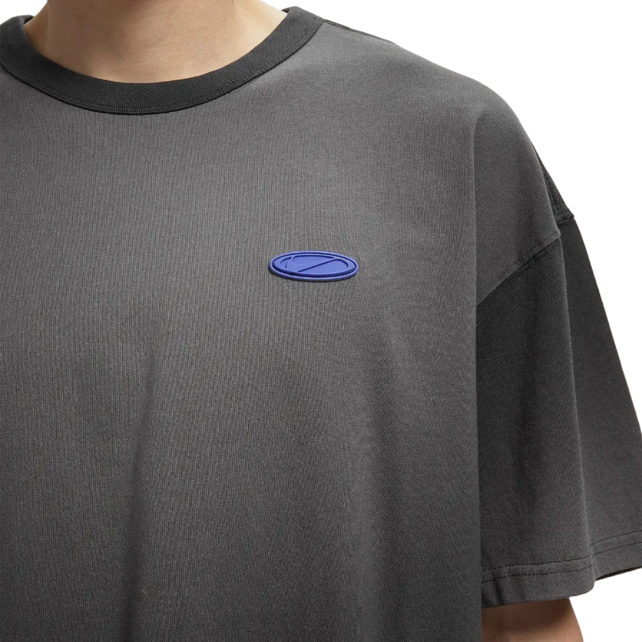 NIKE - SPORTSWEAR PREMIUM ESSENTIAL WASH T-SHIRT - ANTHRACITE